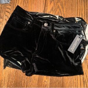 Hot Short in High Profile 
Velvet BLANKNYC